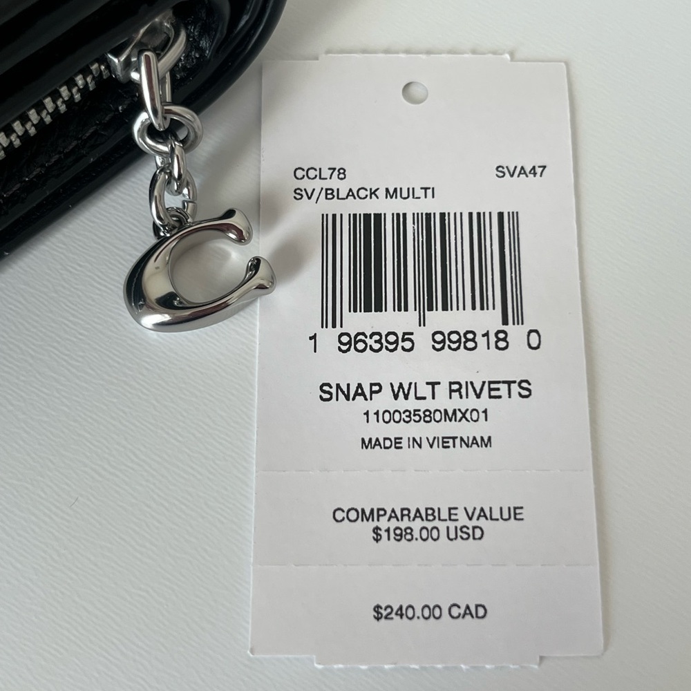 Coach Snap Wallet With Rivets🎈🎈 - Picture 4 of 9